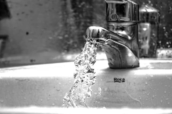 10 Équipements Économes en Eau pour Réduire sa Facture et Préserver la Planète